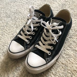 Classic black low top converse